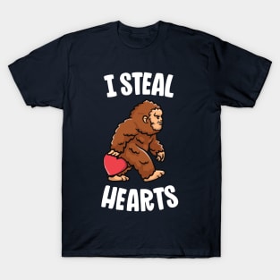 Bigfoot Valentines Day I Steal Hearts Funny Sasquatch Boys T-Shirt